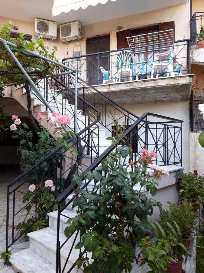 Lefkada Nikiana Two Bedroom Apartment Luaran gambar