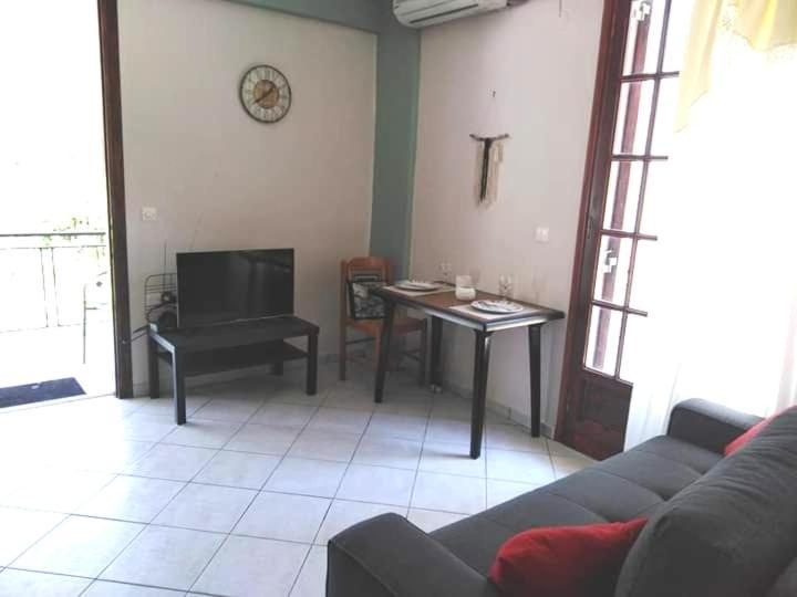 Lefkada Nikiana Two Bedroom Apartment Luaran gambar