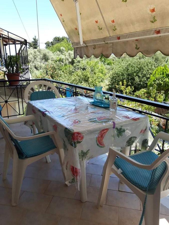 Lefkada Nikiana Two Bedroom Apartment Luaran gambar