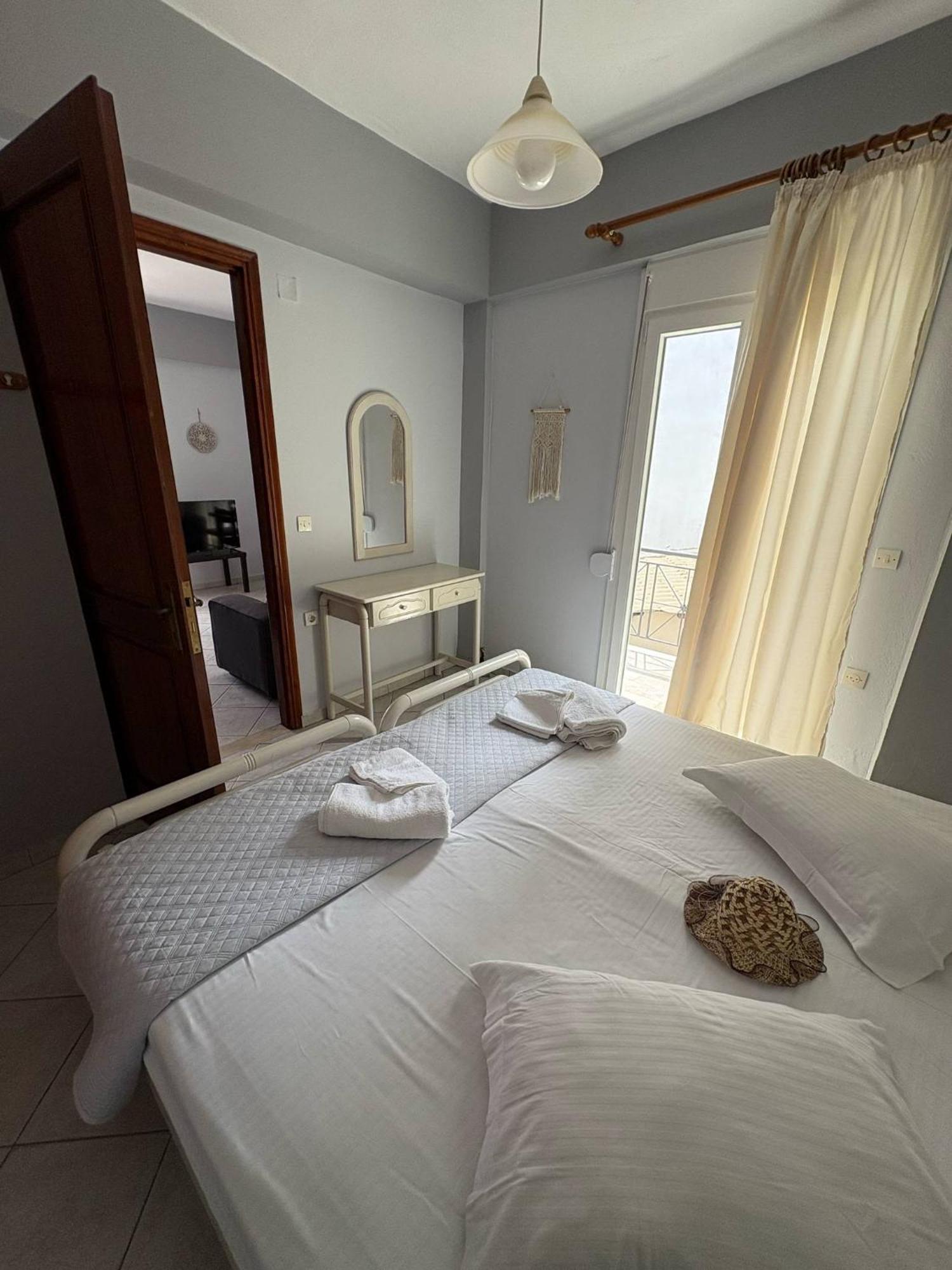 Lefkada Nikiana Two Bedroom Apartment Luaran gambar